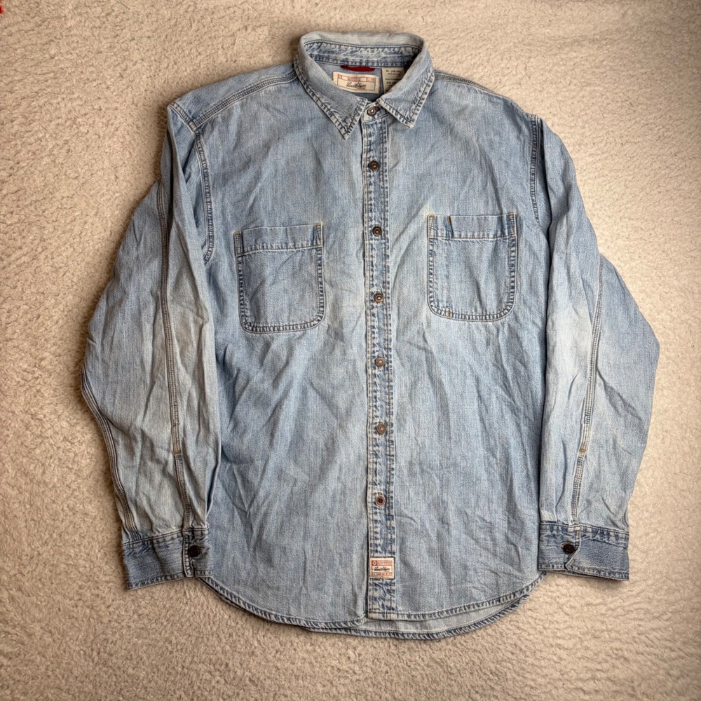 Levi Strauss Signature Mens XL Light Wash Denim Button Down Shirt vintage fade